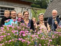 Sandra und Pirmin mit Kindern und Roswitha und Martin Schmider | Metzgerbauernhof